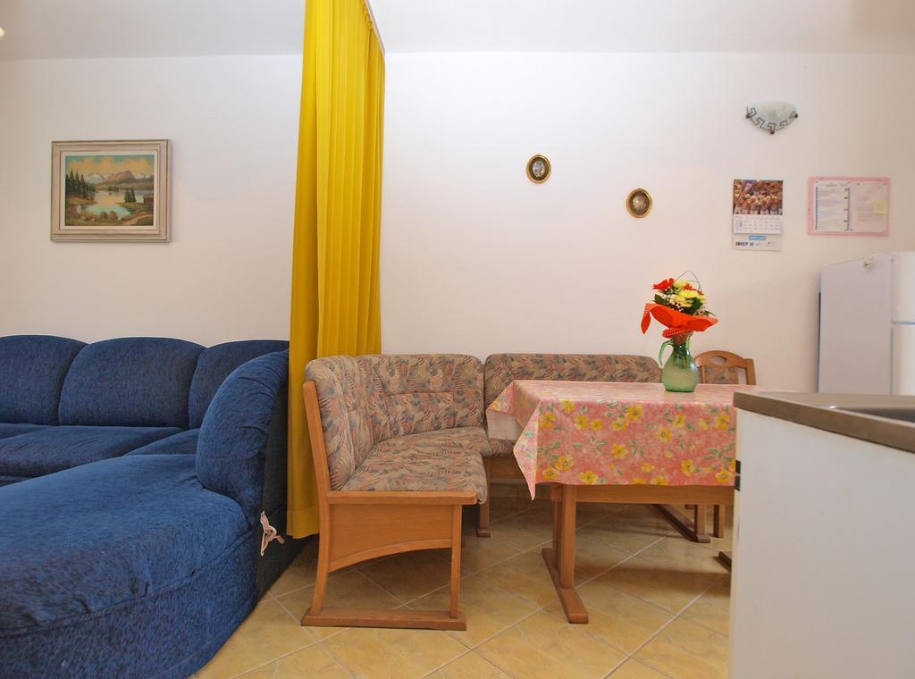 Apartments Branko 1348 Pula Exterior photo
