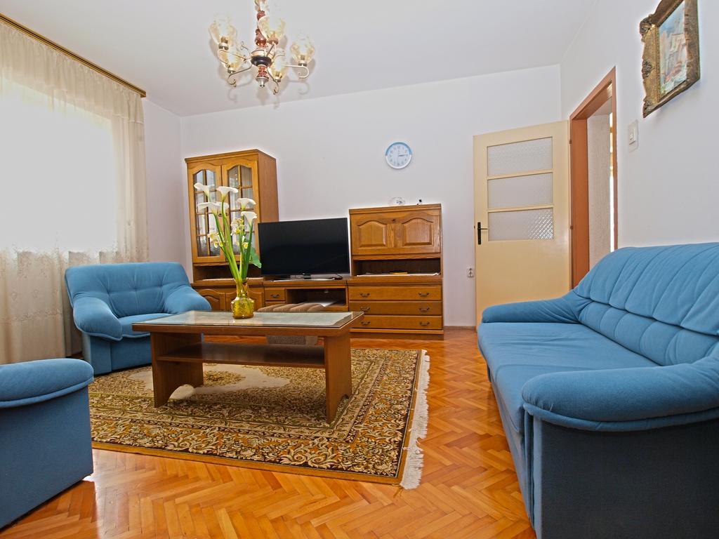 Apartments Branko 1348 Pula Exterior photo